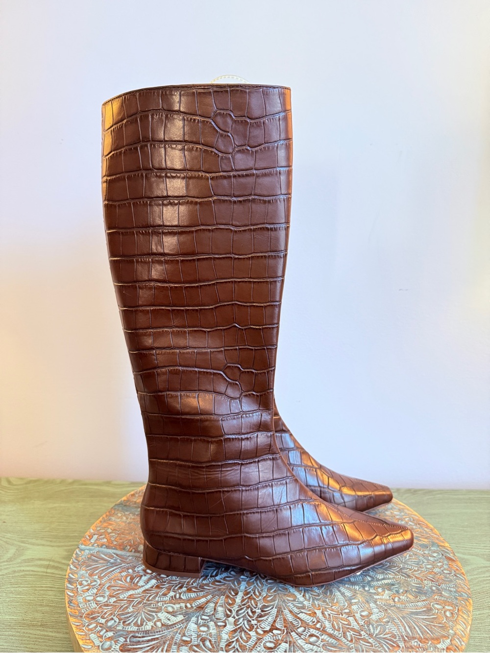 NWT! Gianni Bini "Sharri" Crocodile-Embossed Brown Leather Knee-High Boots Sz 6